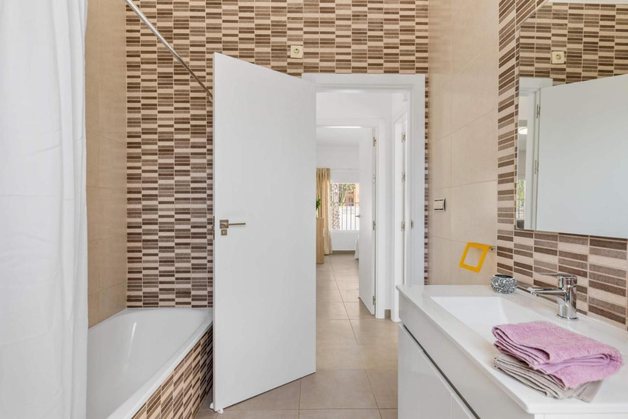 Villa Escriva - Plusholidays كاليبي المظهر الخارجي الصورة